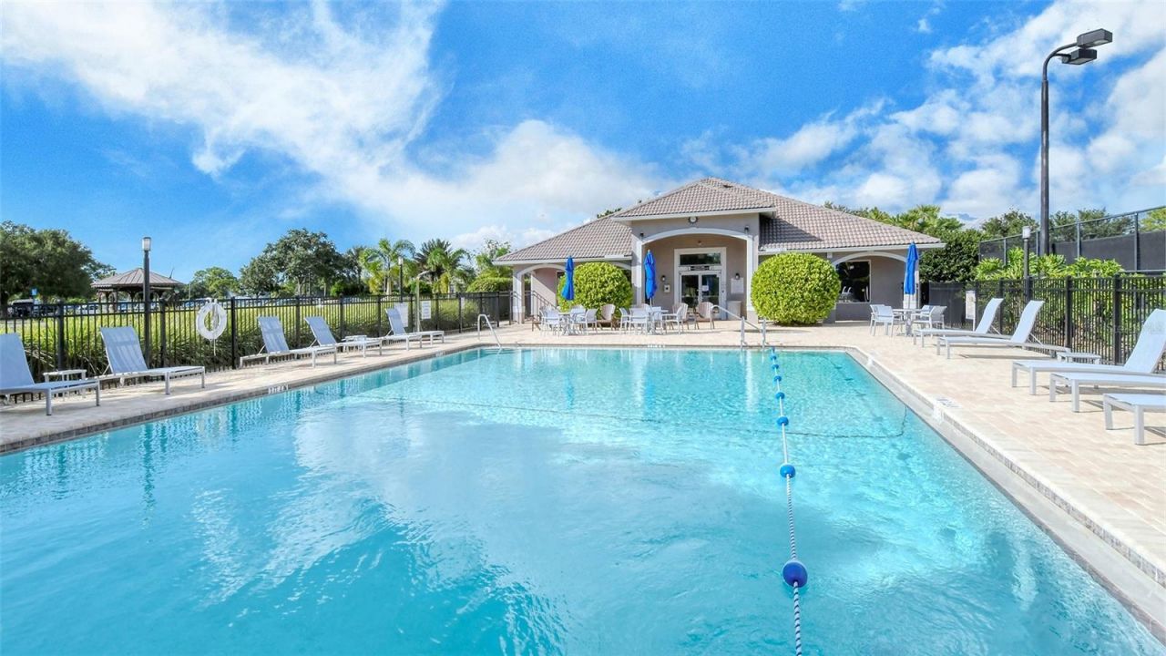 8941 Veranda Way, Unit 522, Sarasota, FL 34238 Photo