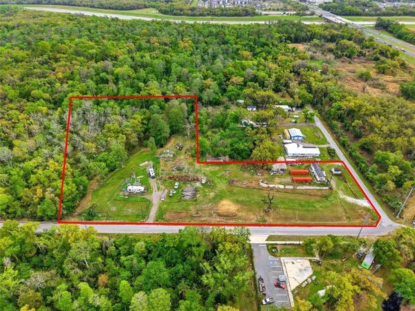 9014 122 AVENUE , TAMPA, FL 33637