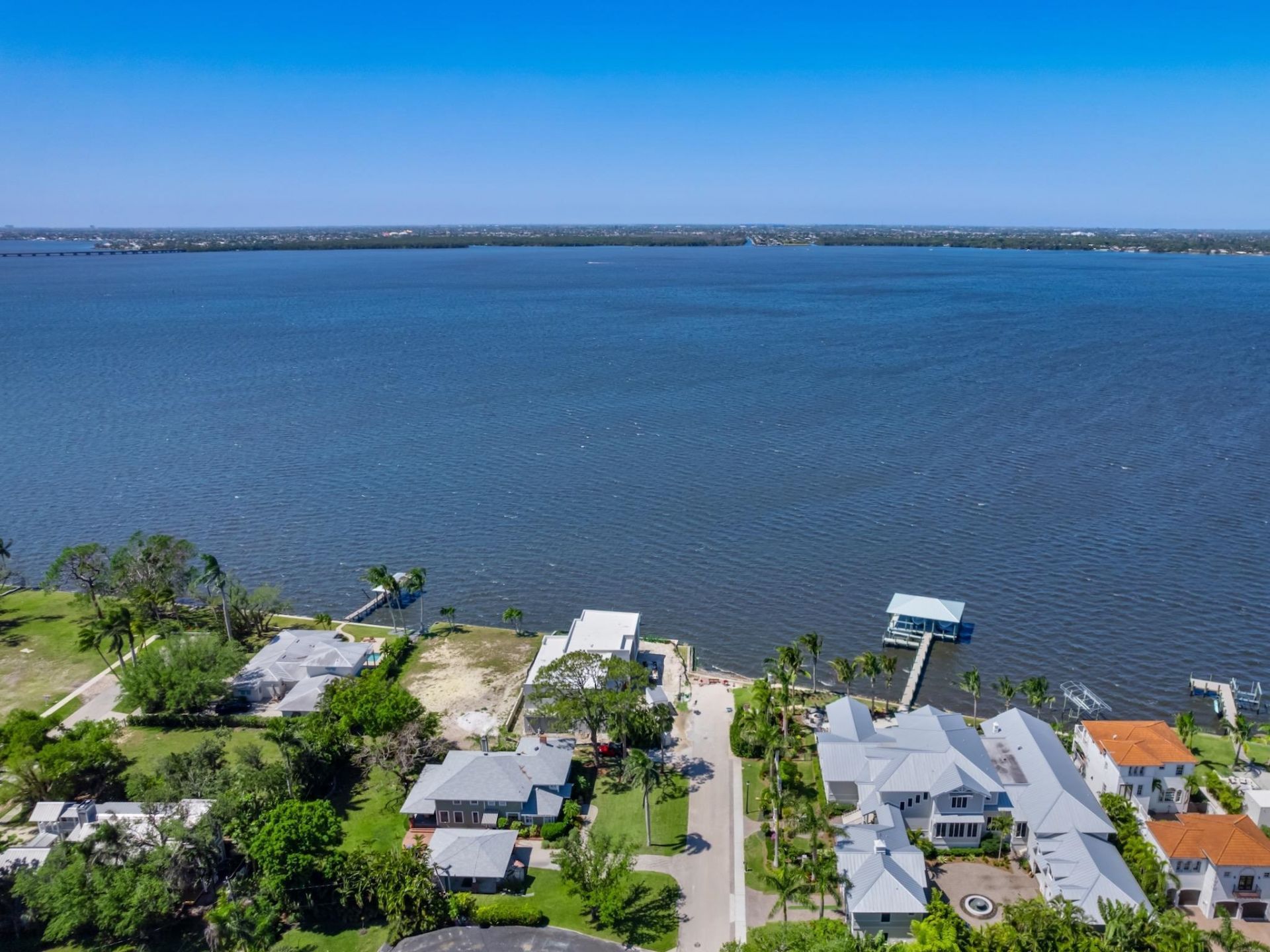 1204 Alhambra Dr, Fort Myers, FL 33901 Photo