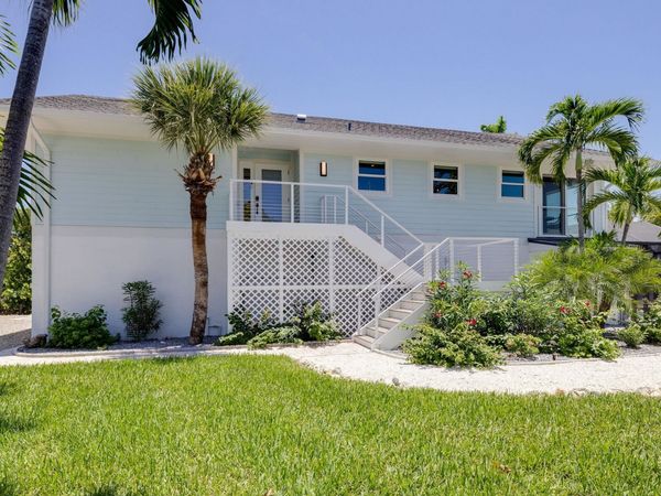 992 Fish Crow Rd, Sanibel, FL 33957