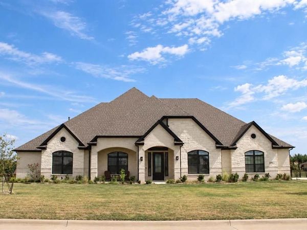4009 Twin Hills Court, Joshua, TX 76058