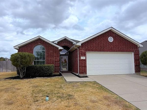 1 Sable Creek Boulevard , Sanger, TX 76266