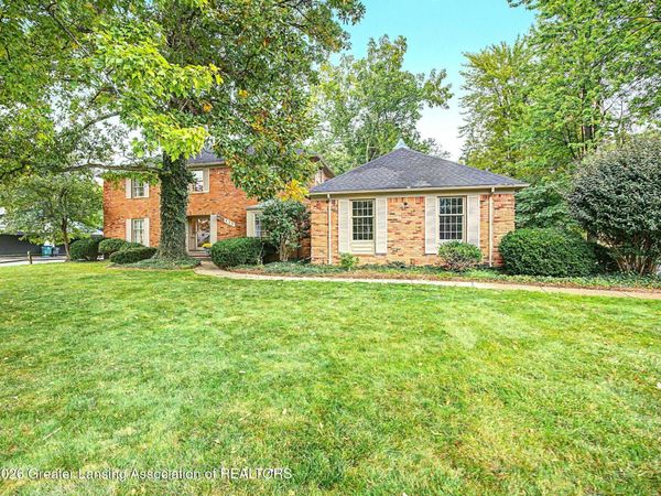 935 Walbridge Drive, East Lansing, MI 48823