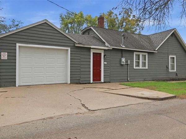 237 10th Avenue, Eau Claire, WI 54703