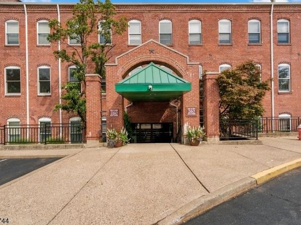 260 Main St, Little Falls, NJ 07424