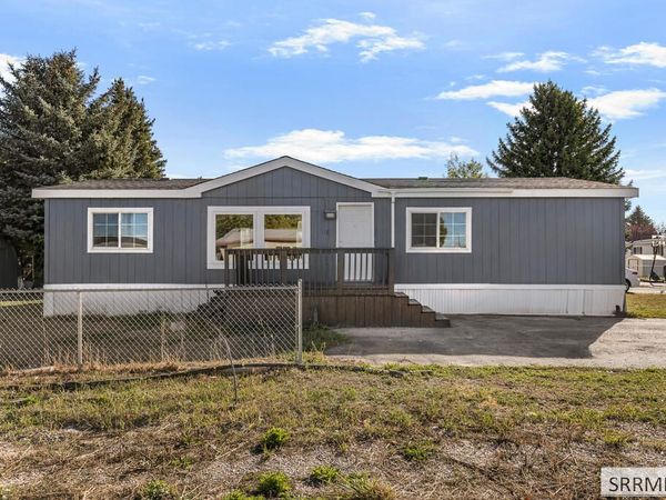 2133 E Pinetree Circle, IDAHO FALLS, ID 83401