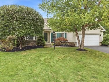 4172 Angela Way, Canandaigua, NY 14424