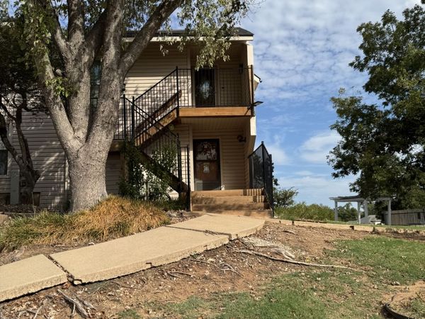 131 Falconhead, Unit D, Burneyville, OK 73430