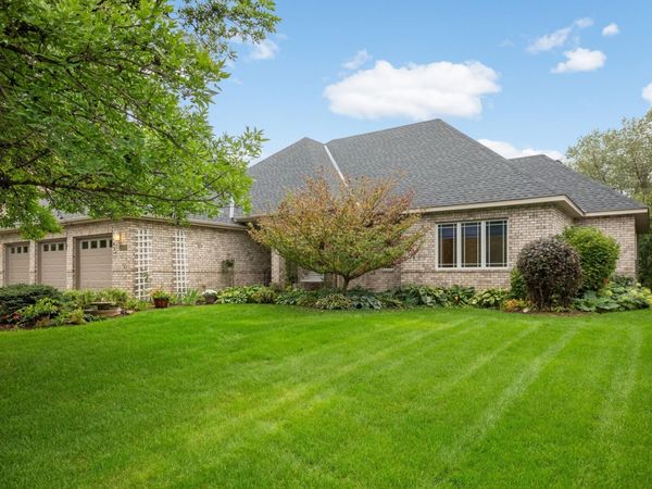 1443 Riverbluff Drive, Hastings, MN 55033