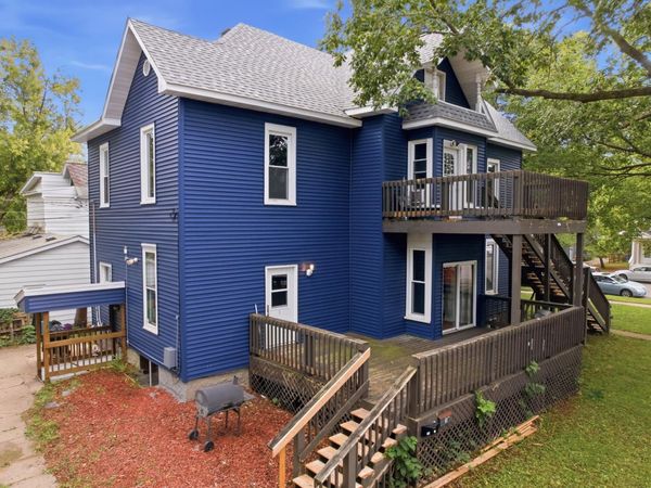 376 W Sanborn Street , Winona, MN 55987