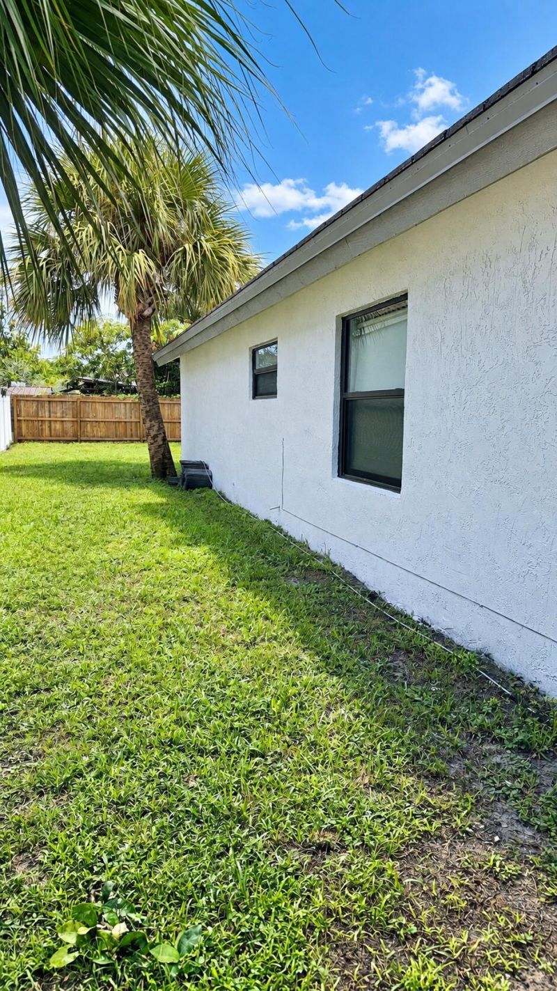 222 Citrus Trail, Boynton Beach, FL 33436 Photo
