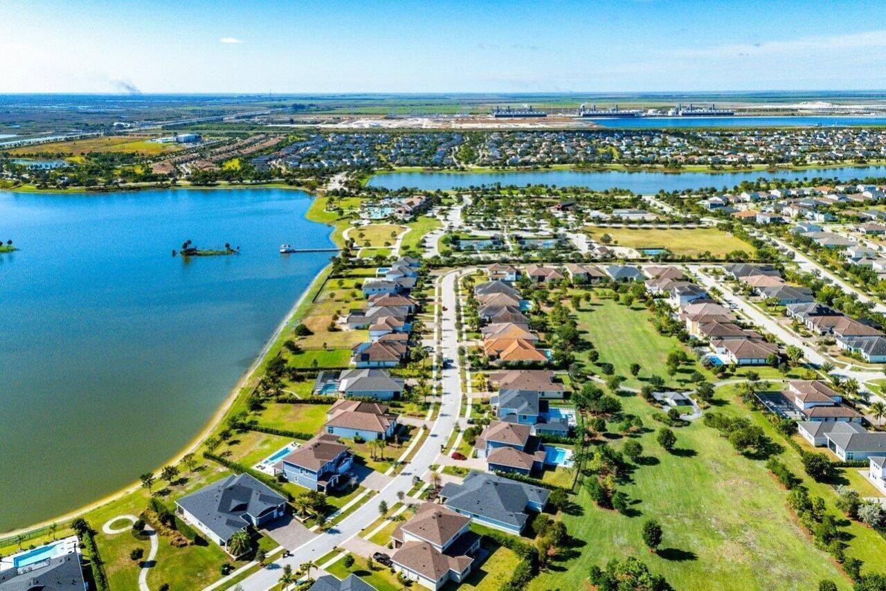 940 Hookline Circle, Loxahatchee, FL 33470 Photo