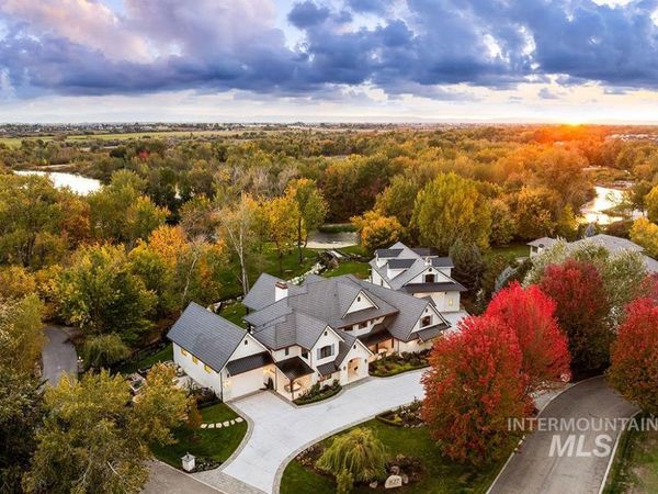 827 S Hidden Creek Lane, Eagle, ID 83616