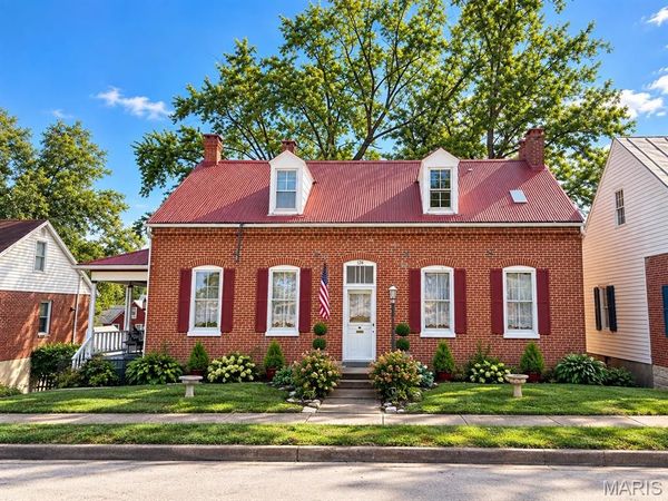 126 W 2nd Street, Hermann, MO 65041