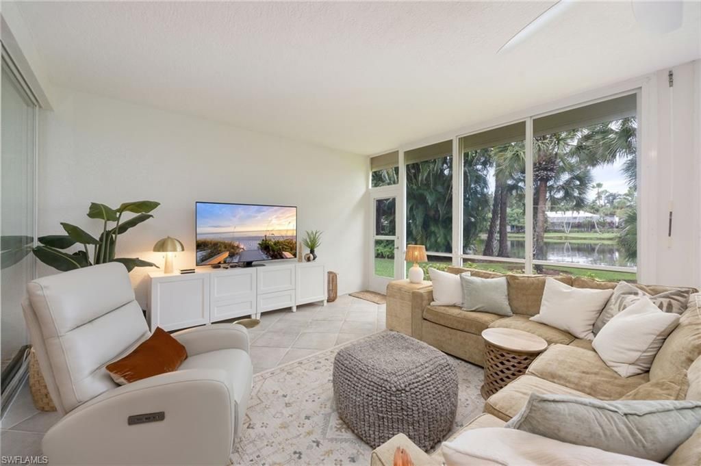 760 Waterford Dr , Unit 102, Naples, FL 34113 Photo