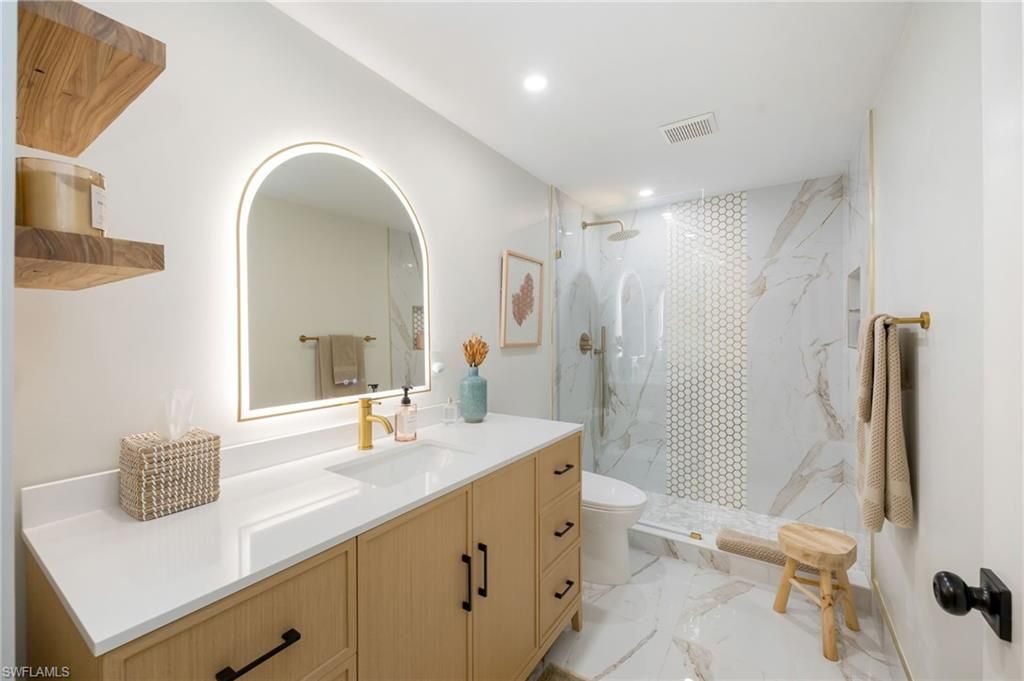 760 Waterford Dr , Unit 102, Naples, FL 34113 Photo