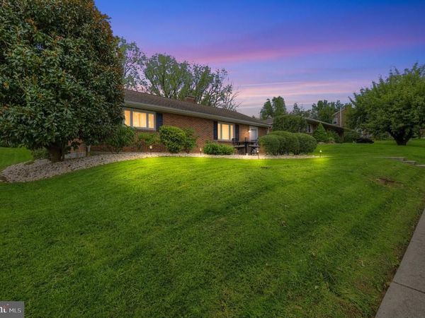 2142 READING BOULEVARD, READING, PA 19609