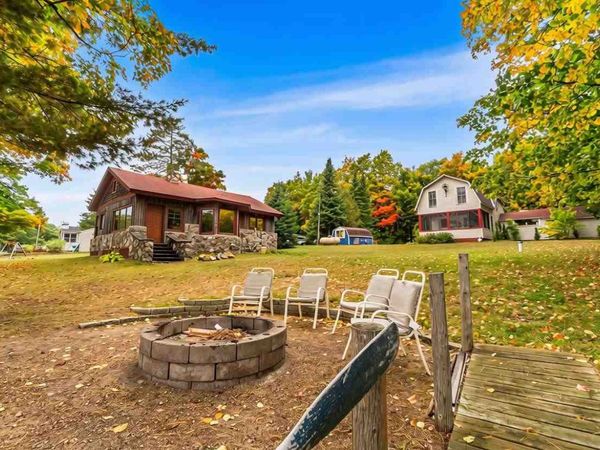 8008 Paradise Trail, Carp Lake, MI 49718