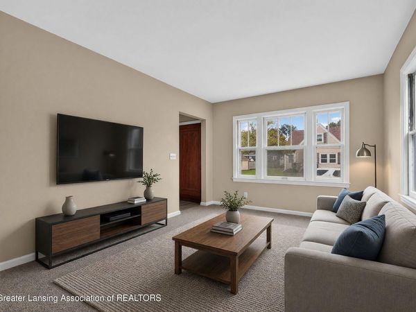 1919 Harding Avenue, Lansing, MI 48910