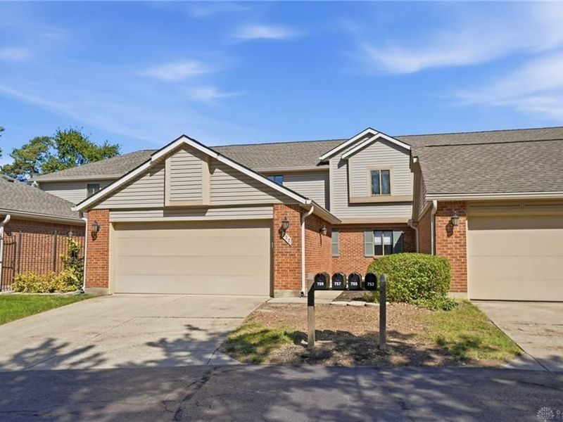 757 Hidden Circle, Washington Township, OH 45458 Photo 1