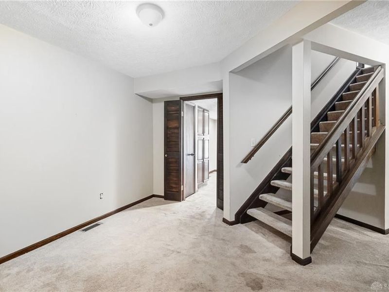 757 Hidden Circle, Washington Township, OH 45458 Photo 10