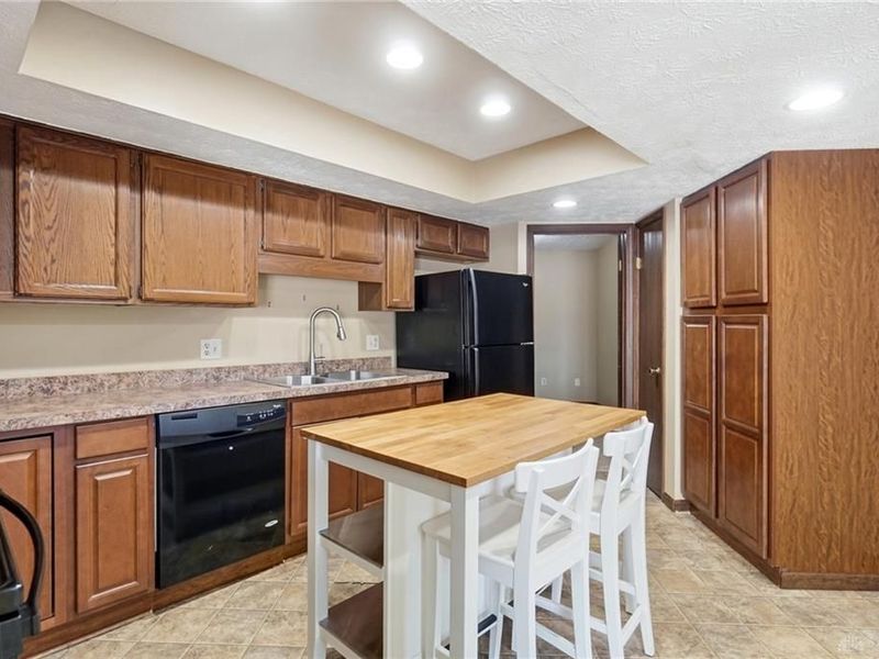 757 Hidden Circle, Washington Township, OH 45458 Photo 32
