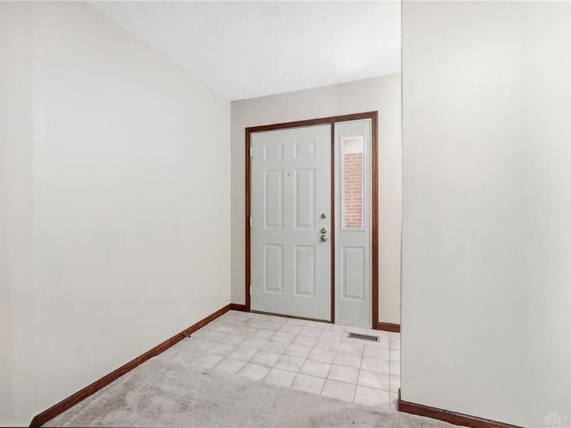 757 Hidden Circle, Washington Township, OH 45458 Photo 8