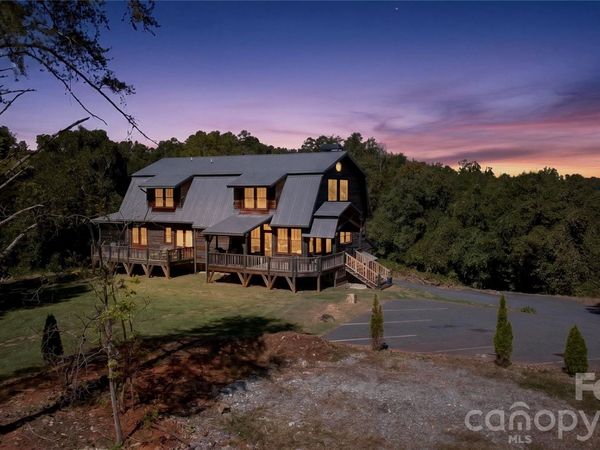 1582 Sandy Plains Road , Tryon, NC 28782