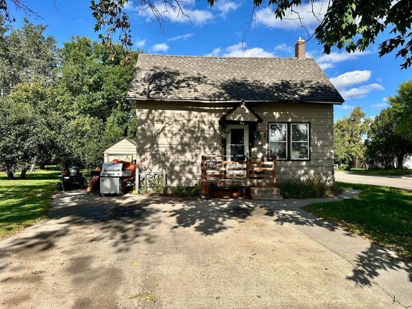 222 Cedar Avenue NE, Wadena, MN 56482