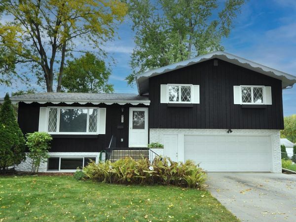 517 26th Street NW, Rochester, MN 55901