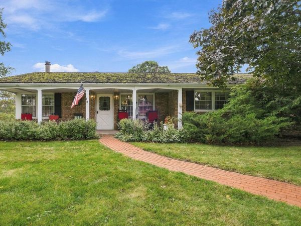 1750 Crestridge Lane, Eagan, MN 55122