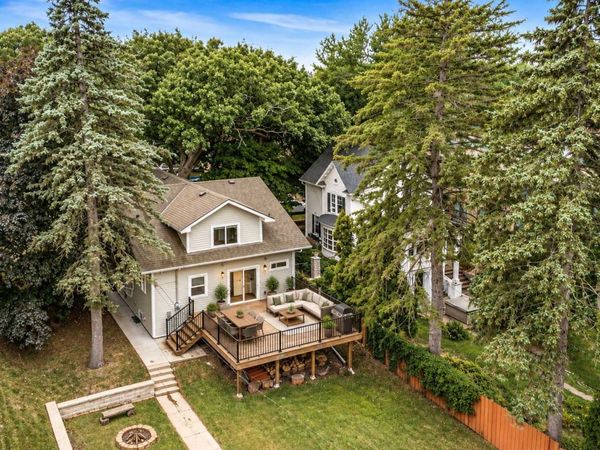 1977 Grand Avenue, Saint Paul, MN 55105