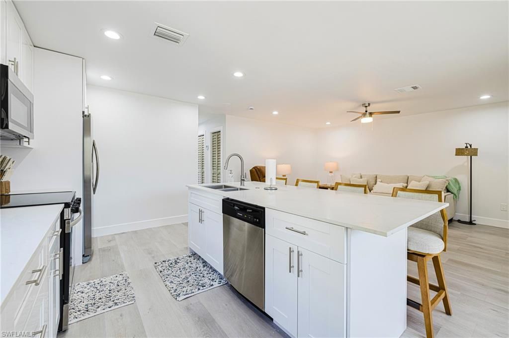 805 E Gulf Dr , Unit A1, Sanibel, FL 33957 Photo