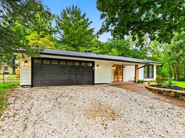 10030 N GARDEN Lane, Peoria, IL 61615