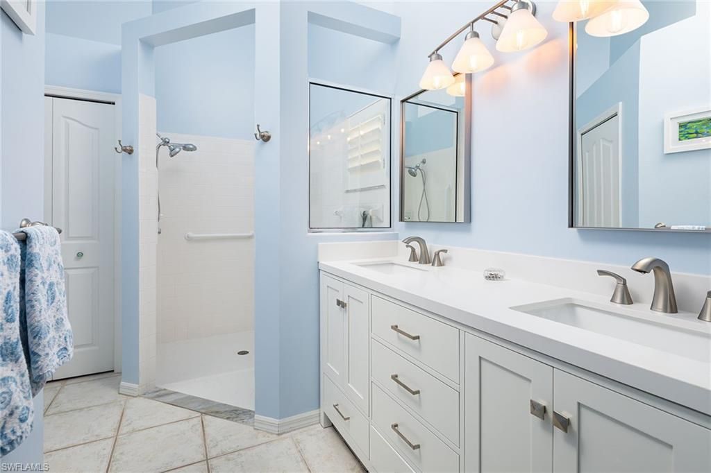 8069 San Vista Cir, Naples, FL 34109 Photo