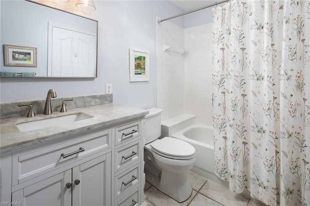 8069 San Vista Cir, Naples, FL 34109 Photo