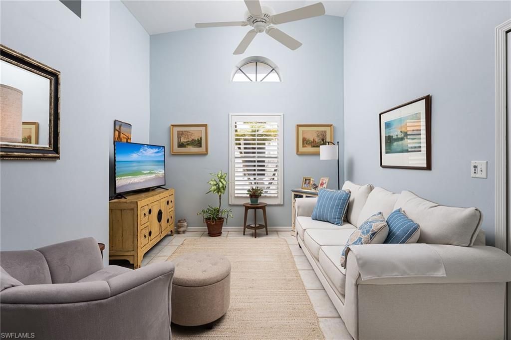 8069 San Vista Cir, Naples, FL 34109 Photo