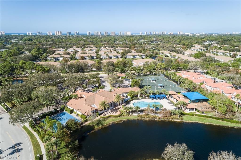 8069 San Vista Cir, Naples, FL 34109 Photo