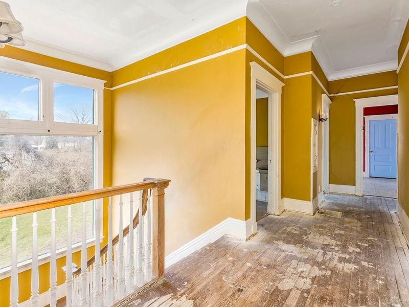 990 Burton Avenue, Cincinnati, OH 45229 Photo 19