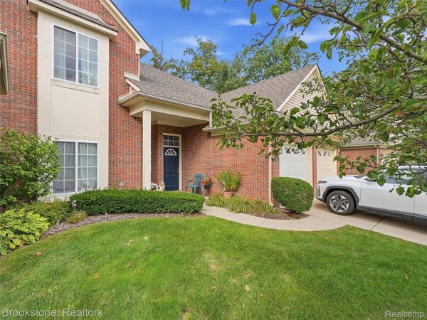 3497 Eagle Creek Drive , Shelby Township, Mi 48317