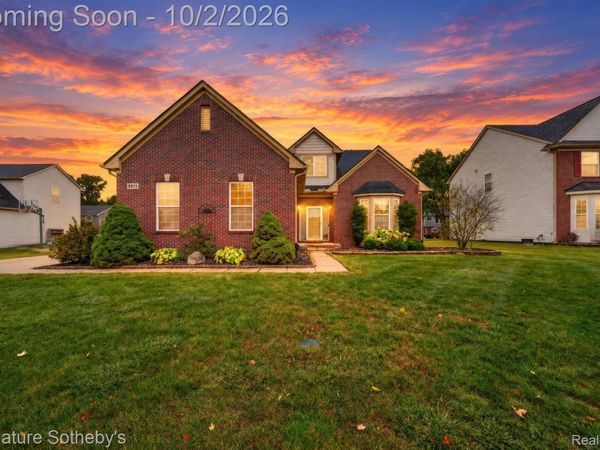 3271 Wren Lane, Rochester Hills, Mi 48309