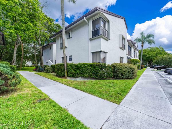 3127 Cocoplum Circle, Coconut Creek, FL 33063
