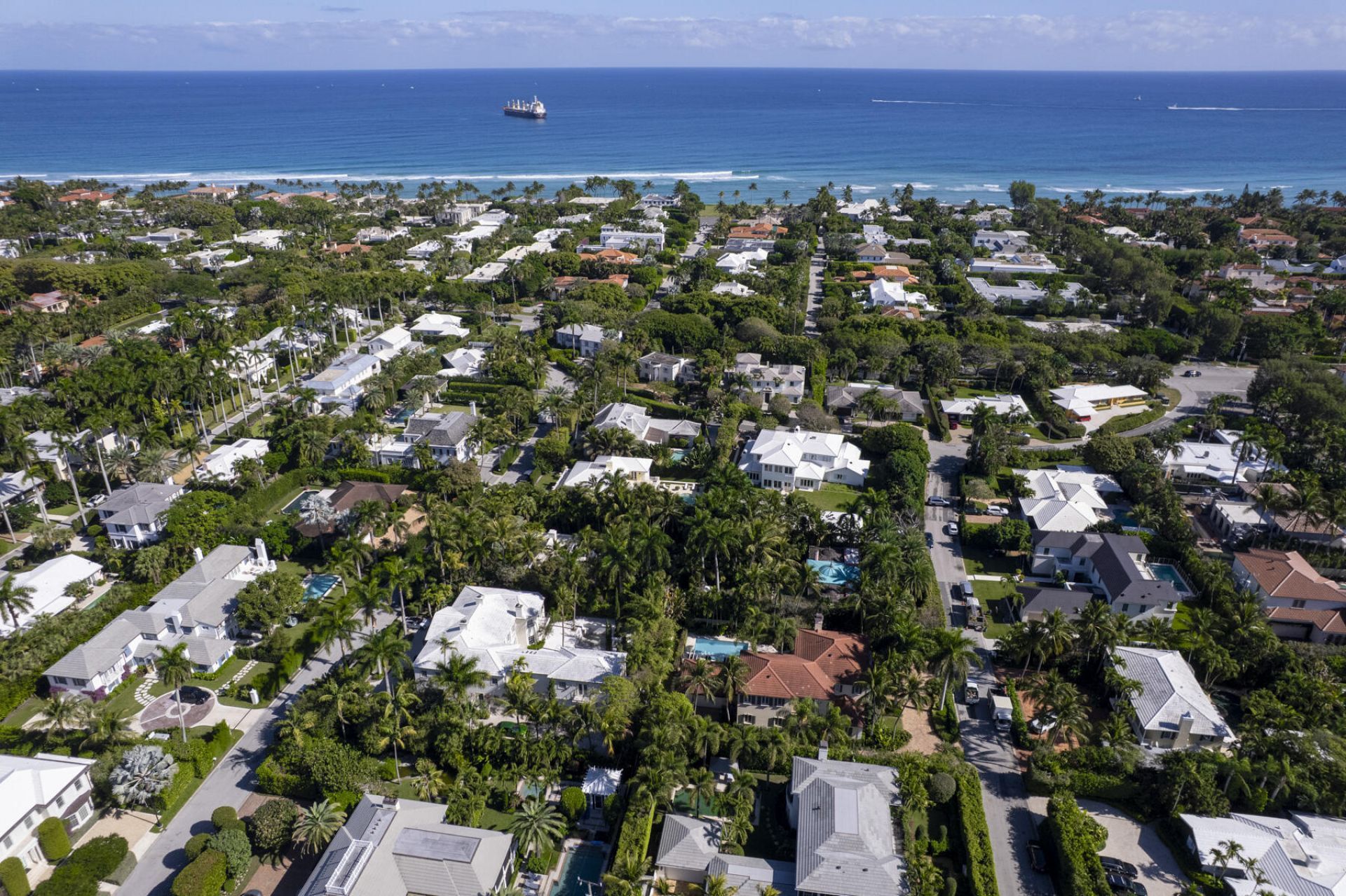 223 Coral Lane, Palm Beach, FL 33480 Photo