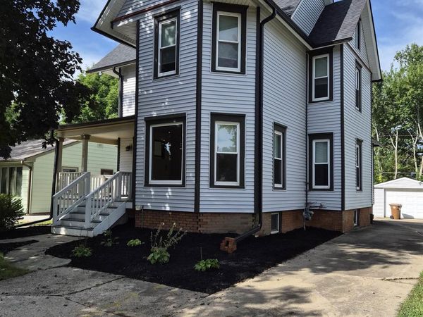 1419 West Street, Grinnell, IA 50112