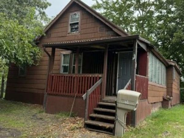 151 Francisco Street , Michigan City, IN 46360