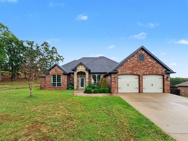 616 Woodlands Drive , Tahlequah, OK 74464
