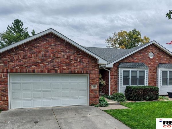 660 Iris Avenue, Crete, NE 68333