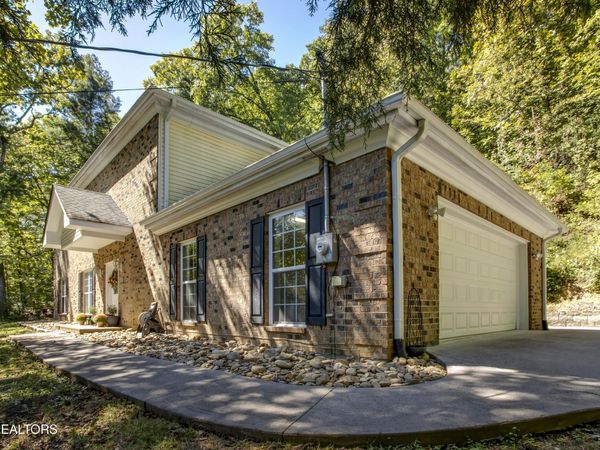 154 Glassboro Drive, Oak Ridge, TN 37830