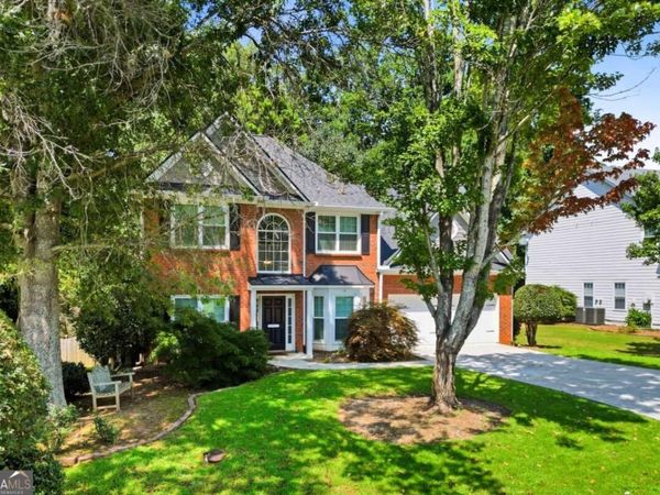 575 Kingsport Drive, Roswell, GA 30076