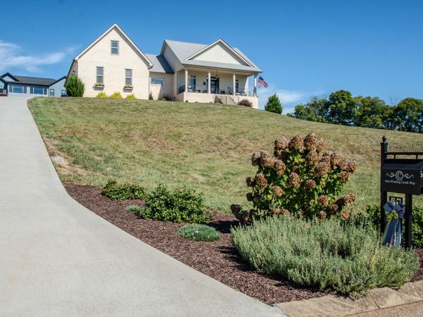 629 Winding Creek Way , Walland, TN 37886